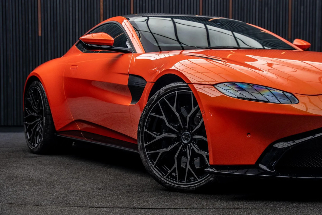 Aston Martin Vantage Vantage Amr Hero Edition Black #8