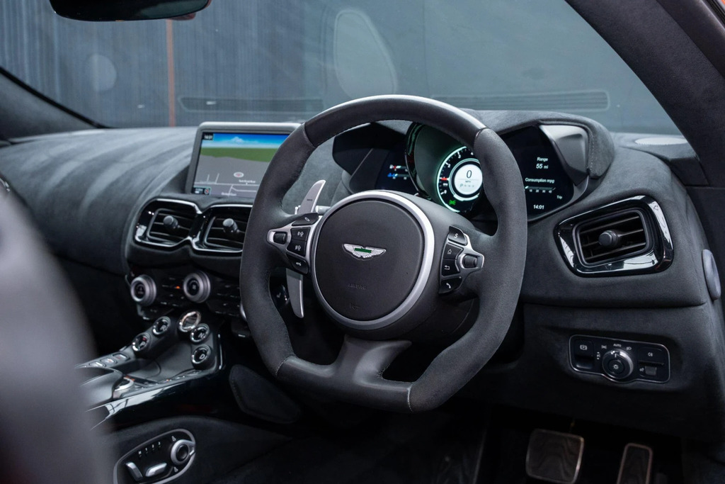 Aston Martin Vantage Vantage Amr Hero Edition Black #7