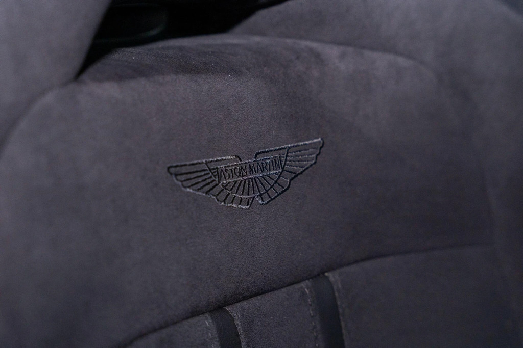 Aston Martin Vantage Vantage Amr Hero Edition Black #15