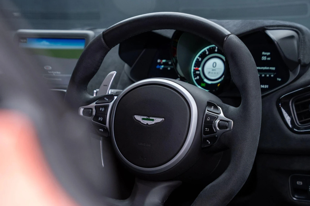 Aston Martin Vantage Vantage Amr Hero Edition Black #35