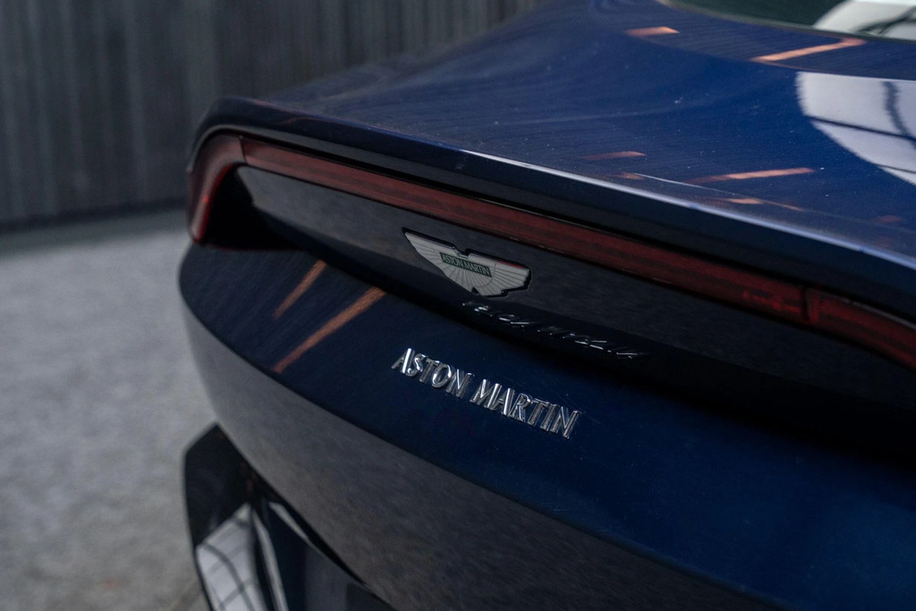 Aston Martin Vantage Vantage V8 Silver #21