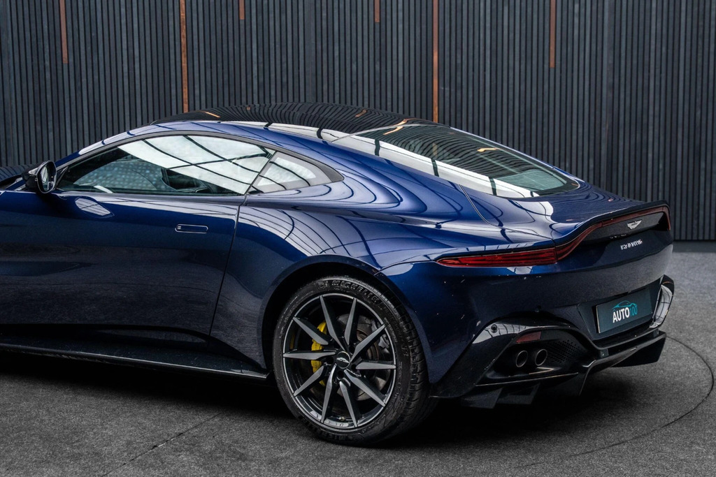 Aston Martin Vantage Vantage V8 Silver #19
