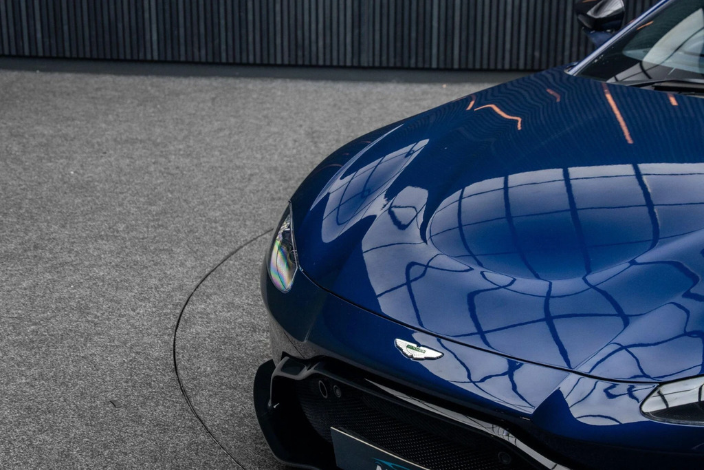 Aston Martin Vantage Vantage V8 Silver #29