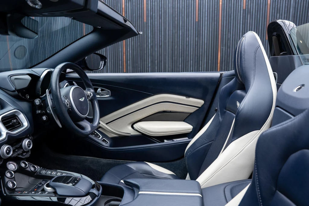 Aston Martin Vantage Vantage V8 Grey #36