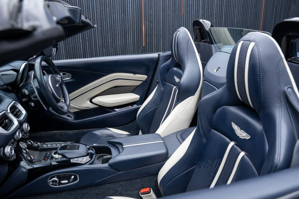 Aston Martin Vantage Vantage V8 Grey #38