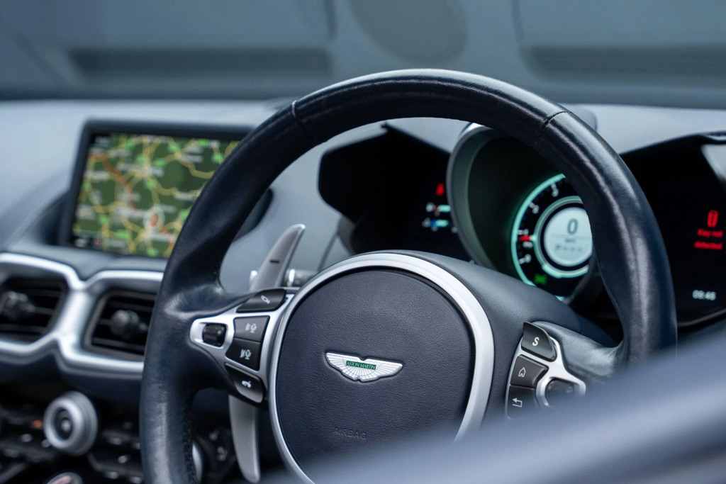 Aston Martin Vantage Vantage V8 Grey #39
