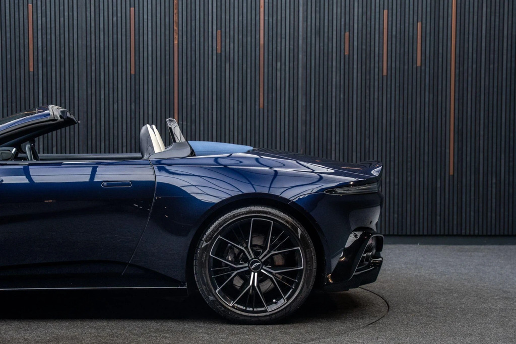 Aston Martin Vantage Vantage V8 Grey #19