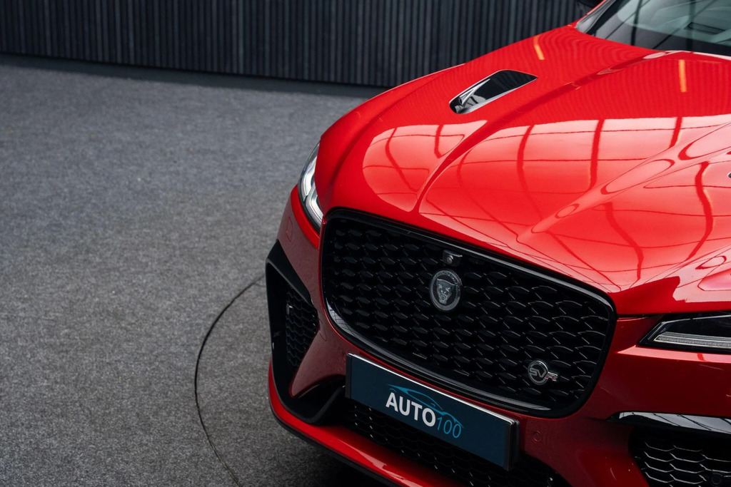 Jaguar F-Pace P550 Svr Black #29