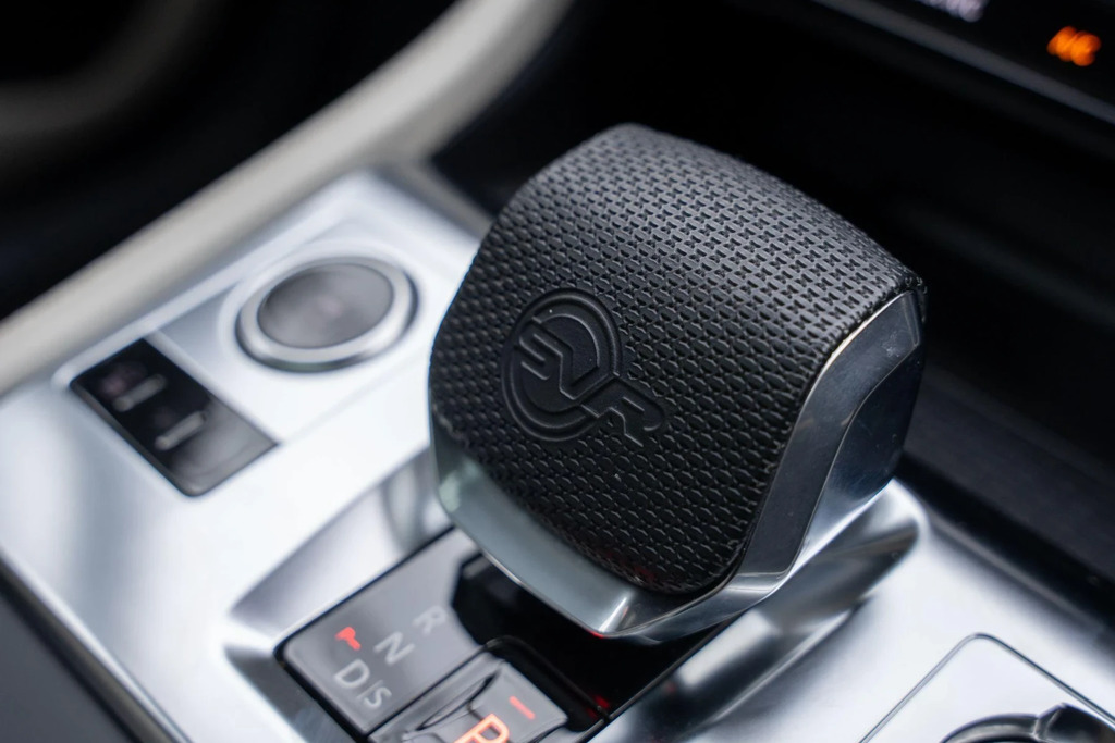 Jaguar F-Pace P550 Svr Black #28