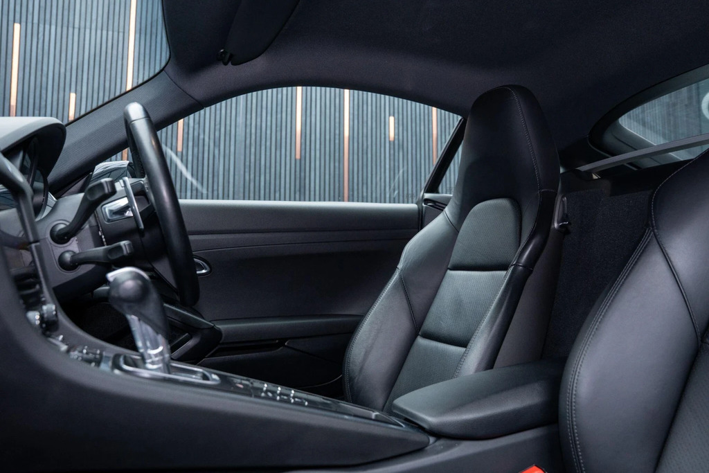 Porsche 718 Cayman 718 Cayman Black #31