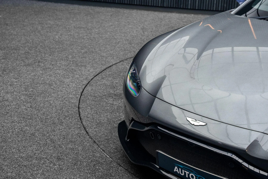 Aston Martin Vantage Zf 8 Speed 3,982 cc Black #25