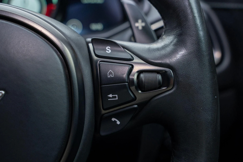 Aston Martin Vantage Zf 8 Speed 3,982 cc Black #30