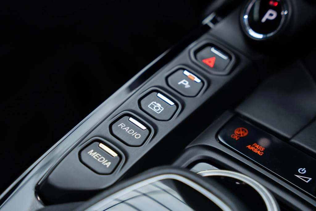 Aston Martin Vantage Zf 8 Speed 3,982 cc Black #16