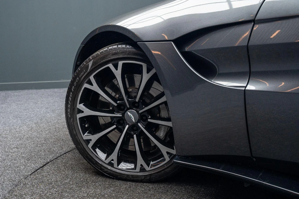 Aston Martin Vantage Zf 8 Speed 3,982 cc Black #13