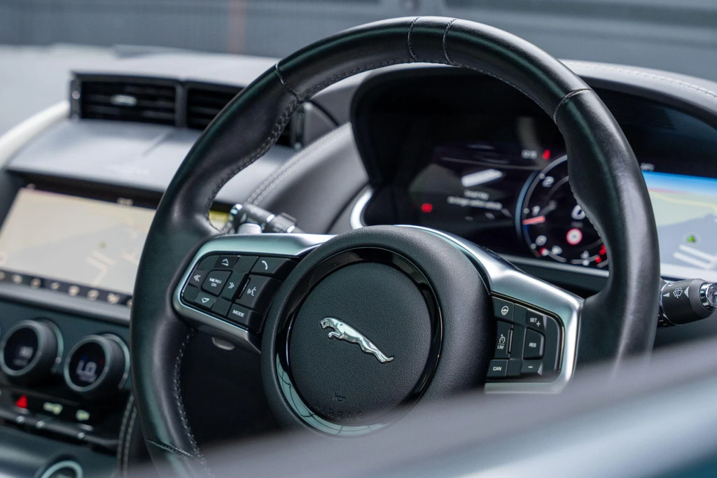 Jaguar F-Type 5.0 P575 Supercharged V8 R Awd Black #44