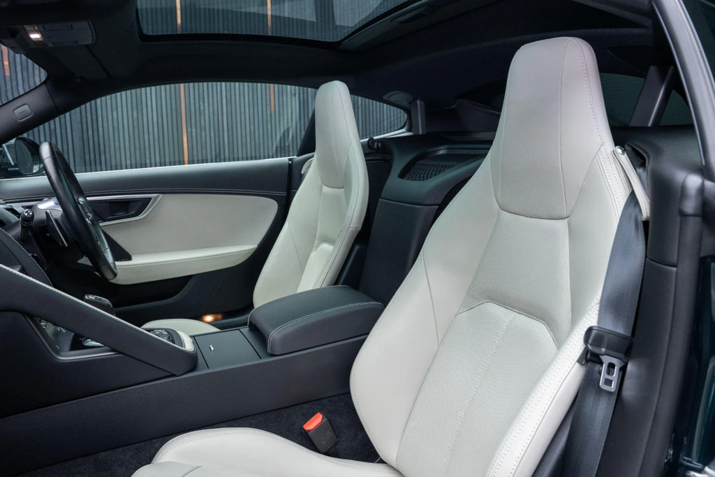 Jaguar F-Type 5.0 P575 Supercharged V8 R Awd Black #39