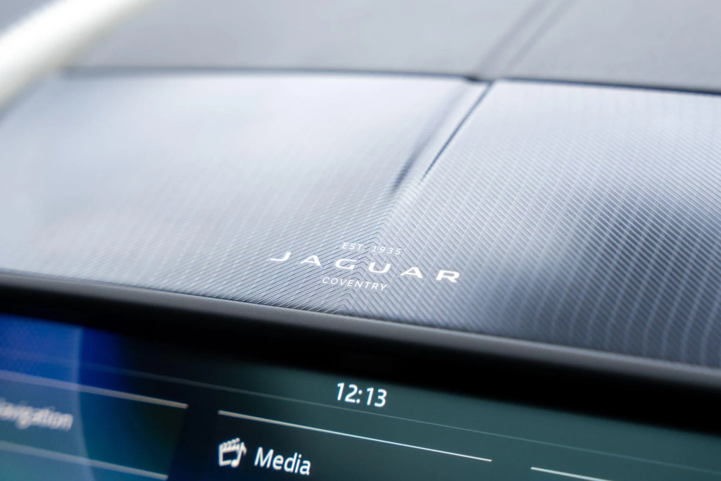Jaguar F-Type 5.0 P575 Supercharged V8 R Awd Black #37