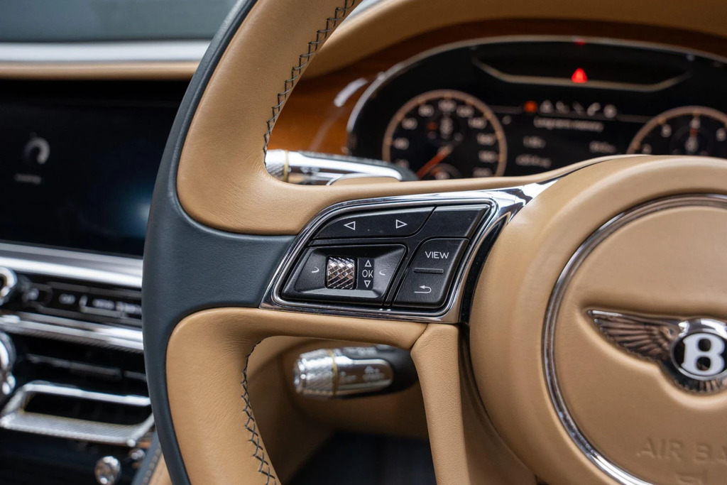 Bentley Flying Spur  Silver #29
