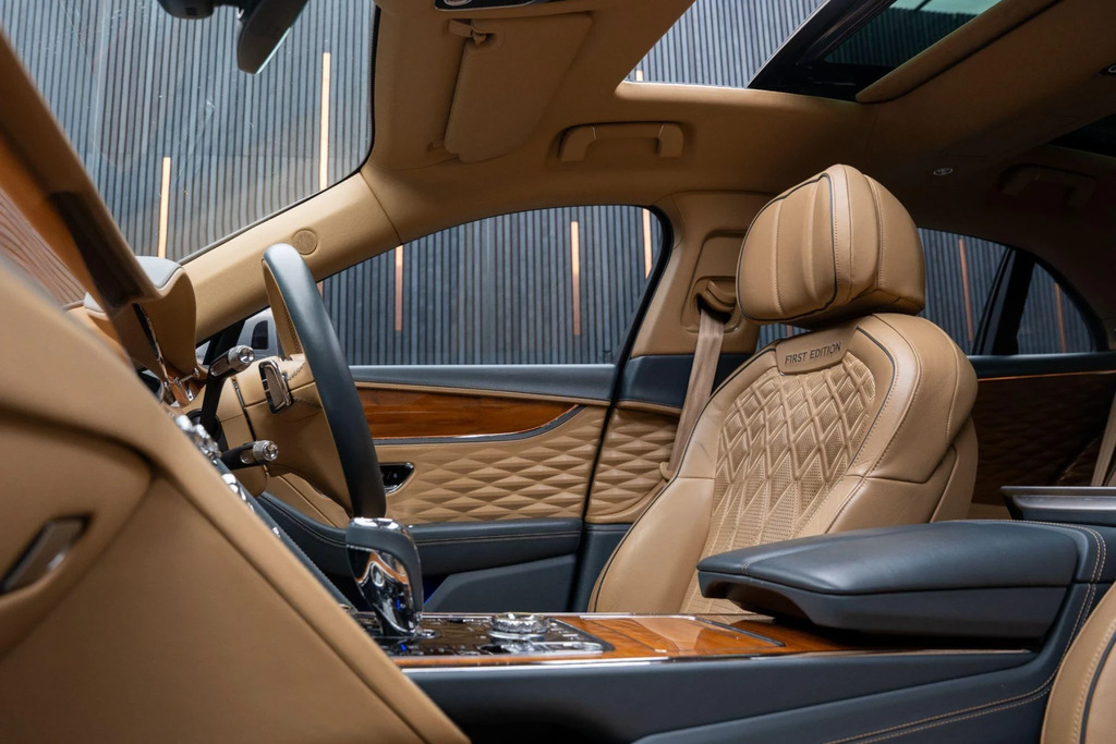 Bentley Flying Spur  Silver #51