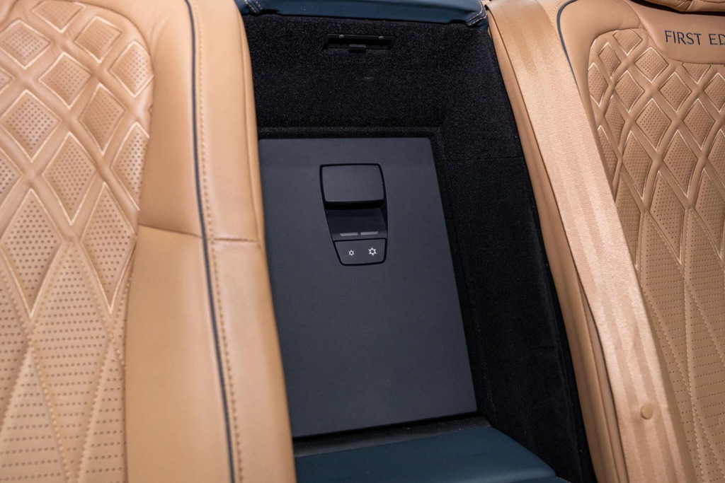 Bentley Flying Spur  Silver #42