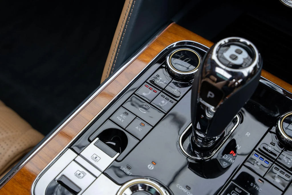 Bentley Flying Spur  Silver #38