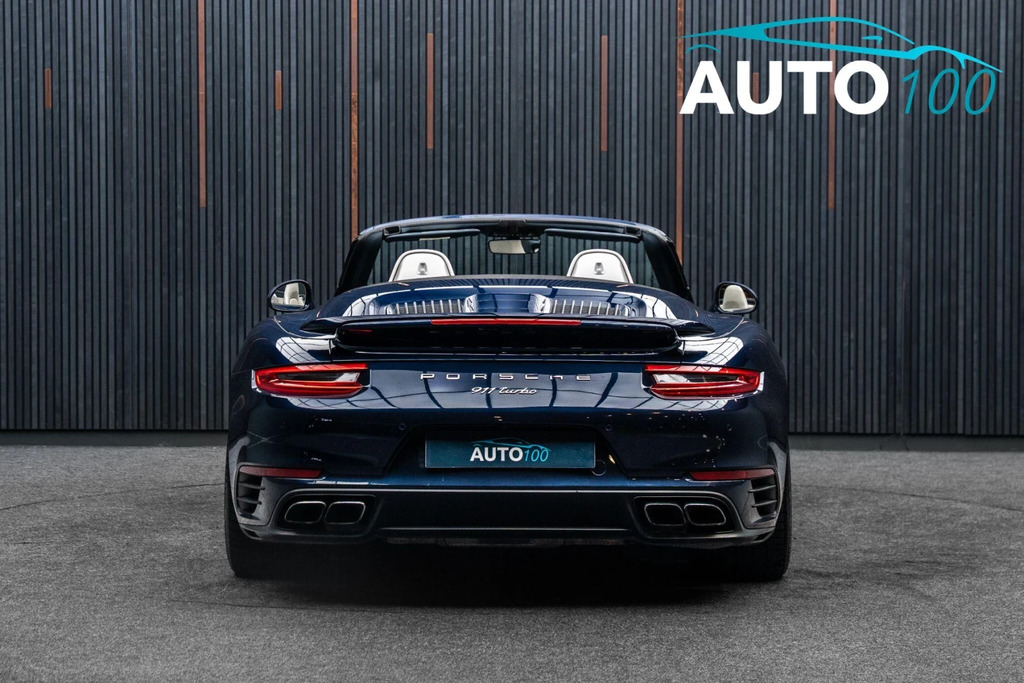 Porsche 911 2dr Pdk  #22