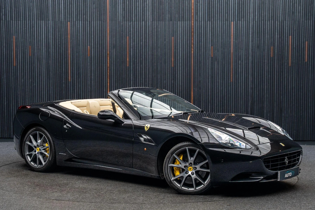 Ferrari California Convertible Red #7