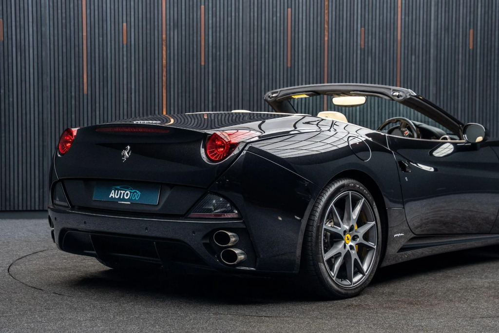 Ferrari California Convertible Red #23