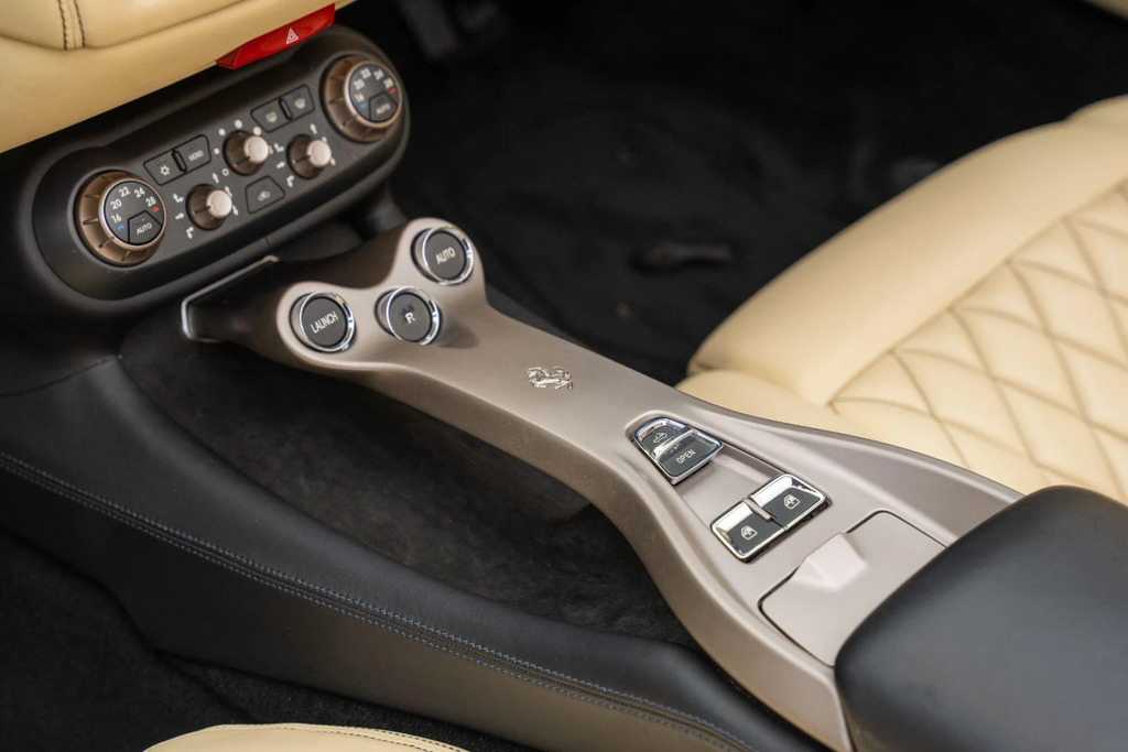 Ferrari California Convertible Red #39