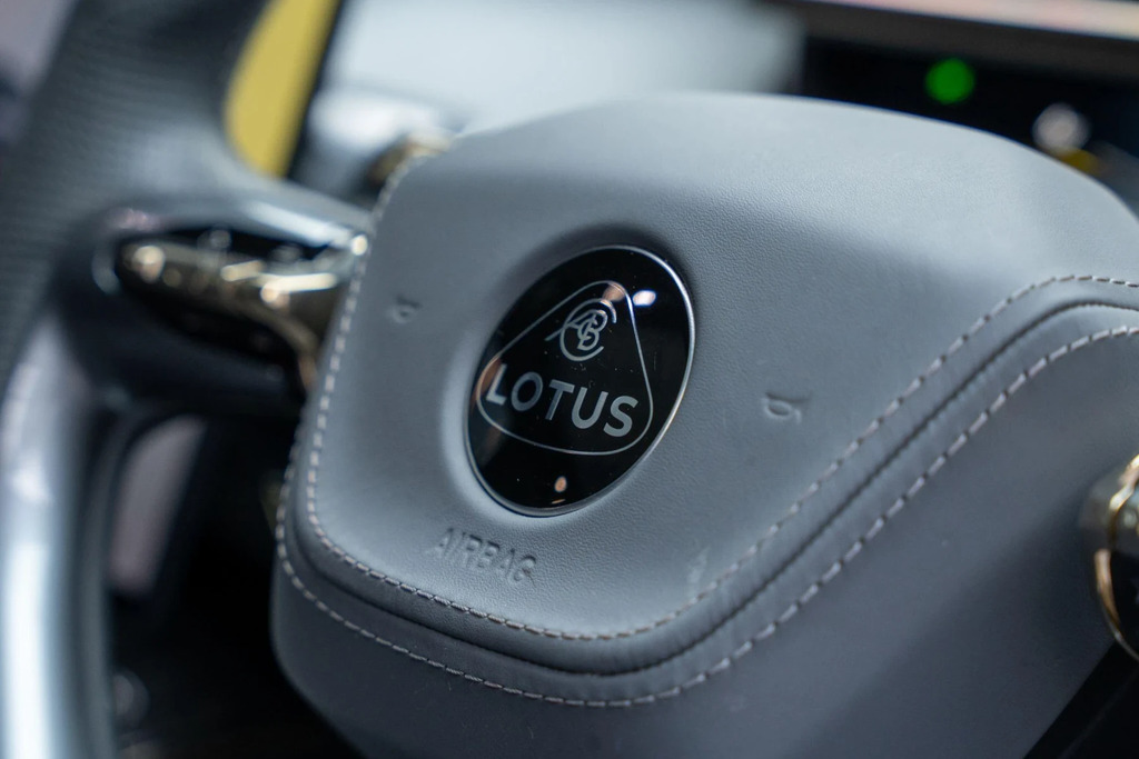 Lotus Eletre 112Kwh R 4Wd Dual Motor Green #28