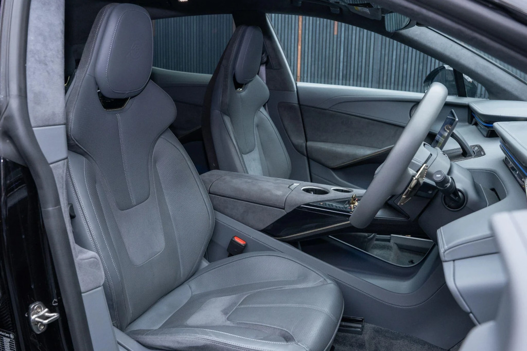 Lotus Eletre 450Kw S 112Kwh Black #12