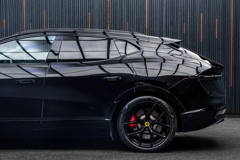 Lotus Eletre 450Kw S 112Kwh Black #17