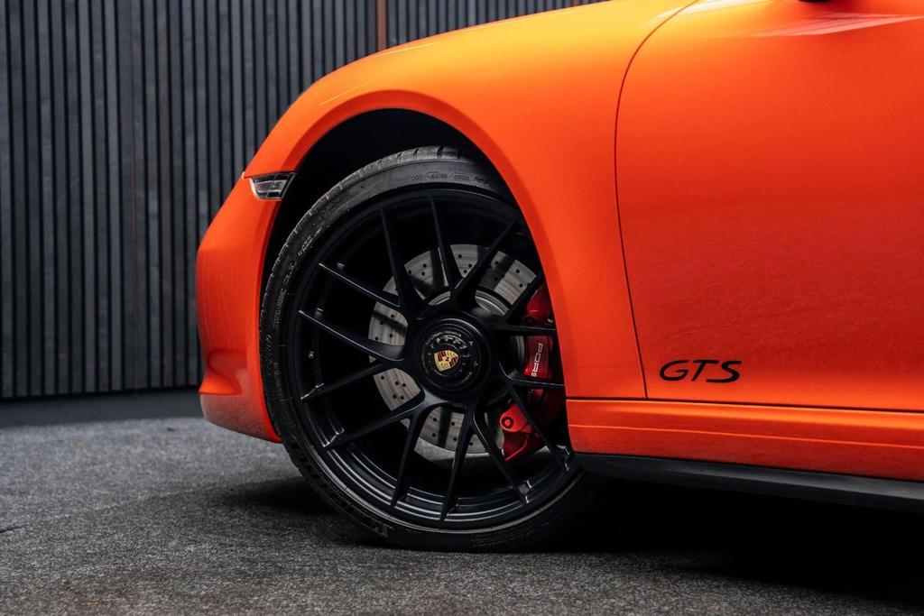 Porsche 911 Carrera Gts Pdk Black #16