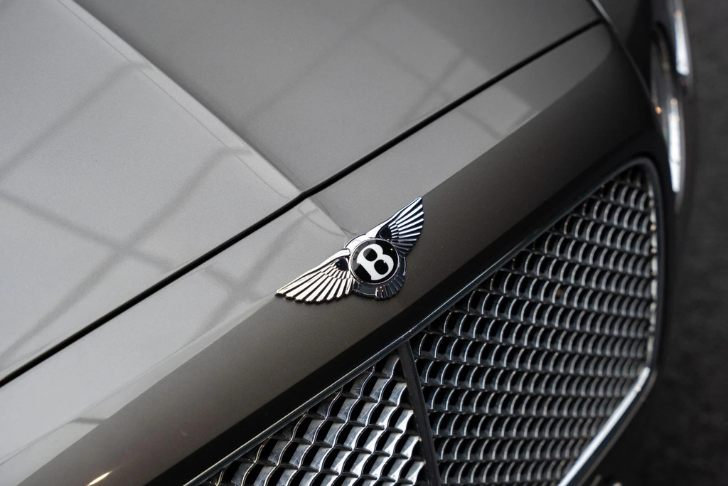 Bentley Flying Spur V8 Saloon Grey #32