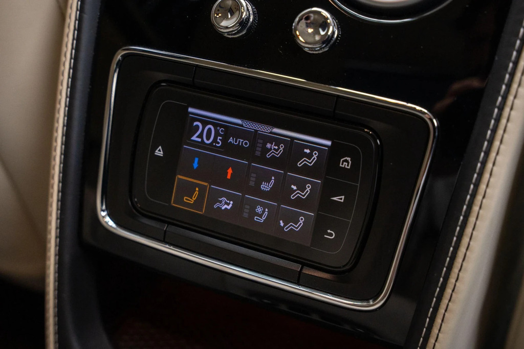 Bentley Flying Spur V8 Saloon Grey #45