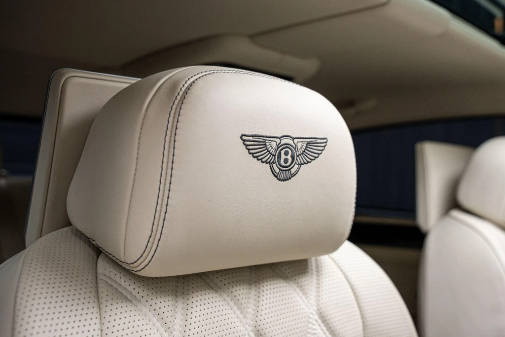 Bentley Flying Spur V8 Saloon Grey #36