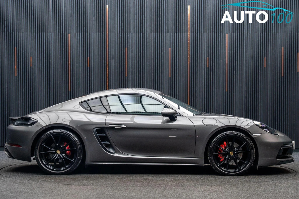 Porsche 718 Cayman Cayman S-a Green #16