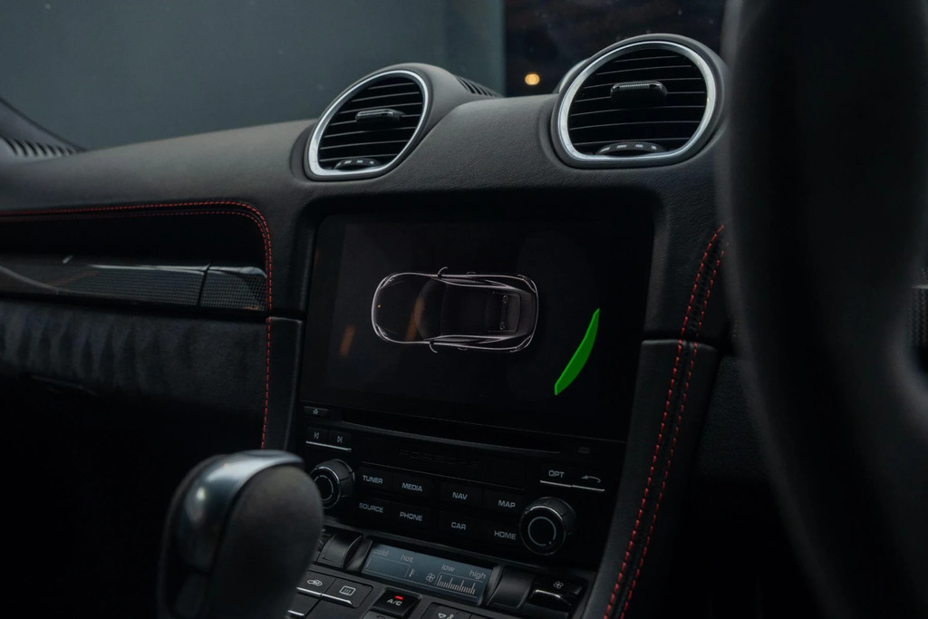 Porsche 718 Cayman Cayman S-a Green #9