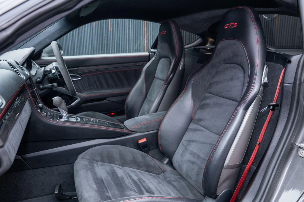 Porsche 718 Cayman Cayman S-a Green #34