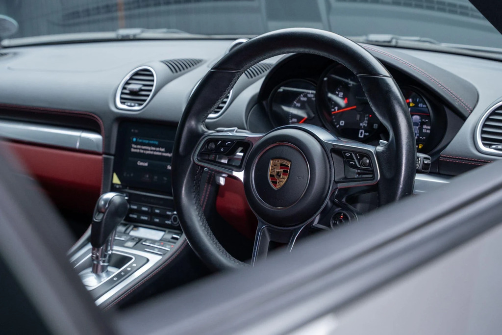 Porsche 718 Cayman 2.0 Pdk White #31
