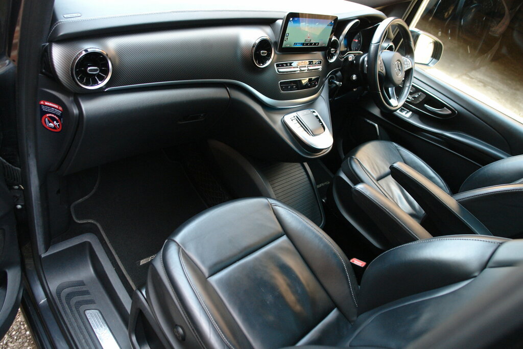Mercedes-Benz V Class Mpv Silver #18