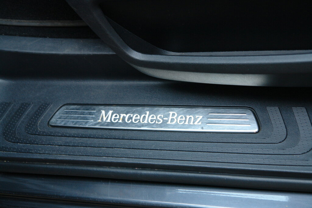 Mercedes-Benz V Class Mpv Silver #72