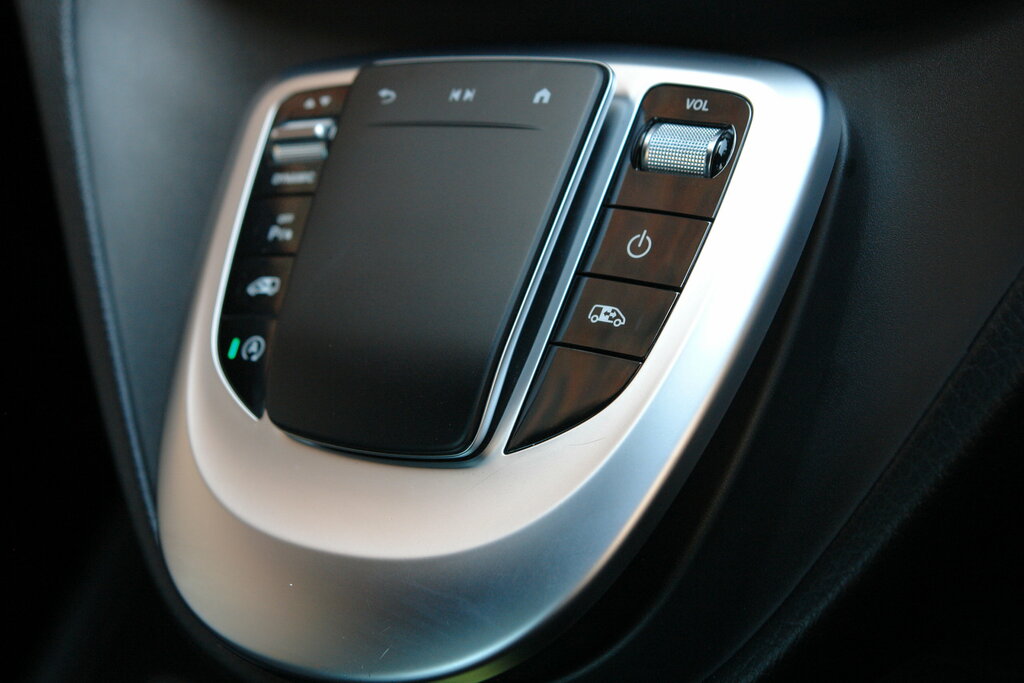 Mercedes-Benz V Class Mpv Silver #52