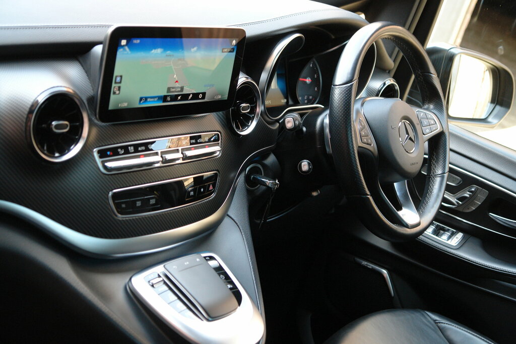 Mercedes-Benz V Class Mpv Silver #19
