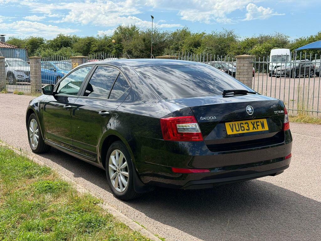 Skoda Octavia 1.6 Tdi S Dsg Euro 5 S S Black #4