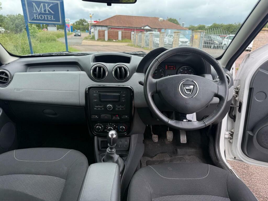 Dacia Duster Laureate Silver #9