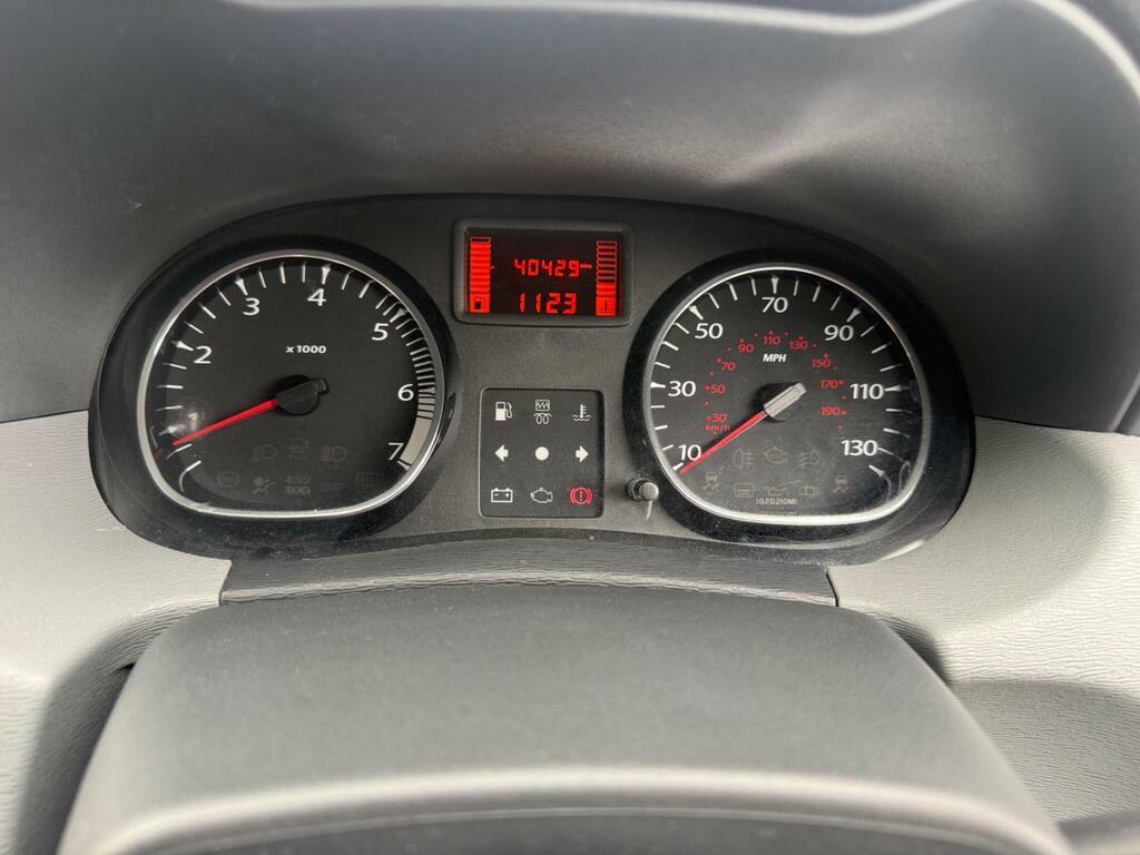 Dacia Duster Laureate Silver #10