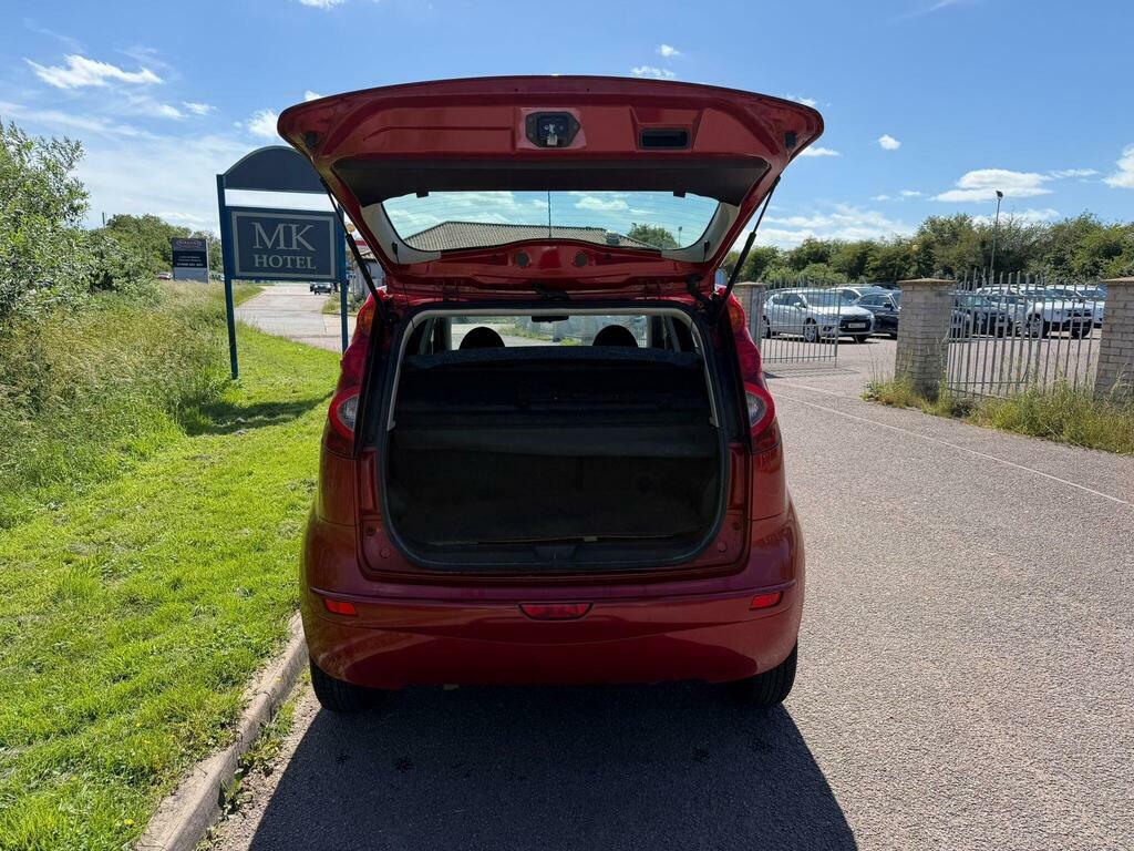 Nissan Note 1.6 16V Tekna Euro 4 Gold #18