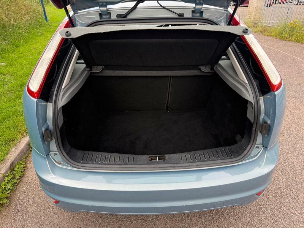 Ford Focus 58 Plate 1.6 Style Privacy Glass Silver #14
