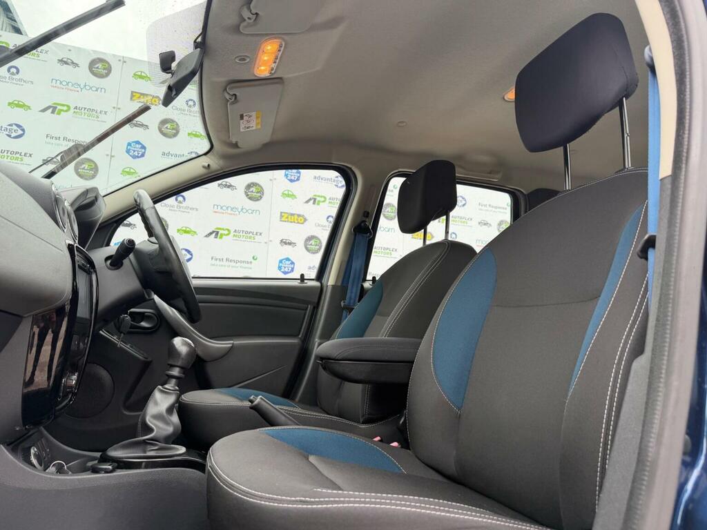 Dacia Duster Laureate Dci Black #11
